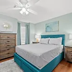 2 Bedroom Home In St Andrews, Close To Everything