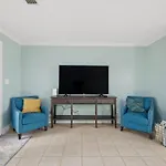 2 Bedroom Home In St Andrews, Close To Everything