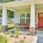 Family-Friendly Panama City Home Less Than 1 Mi To Beach
