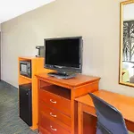 Super 8 By Wyndham Panama City