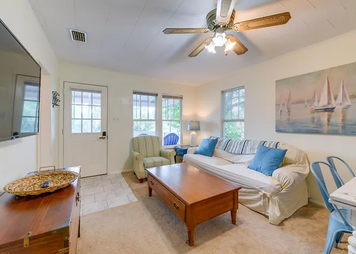 Sunny Panama City Bungalow With Beach Gear And 2 Bikes