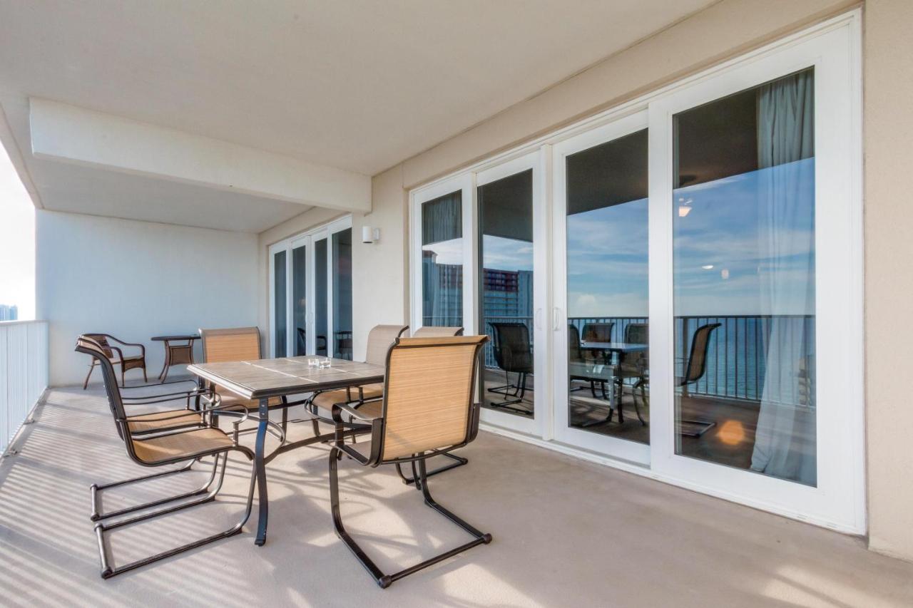 Laketown Wharf By Book That