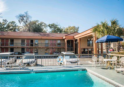 Econo Lodge Panama City