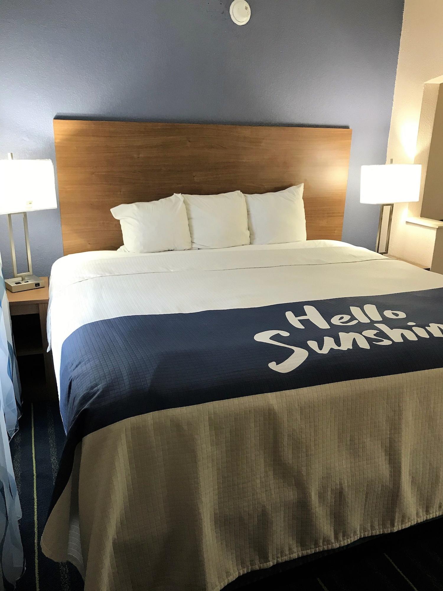 Days By Wyndham Hotel Panama City