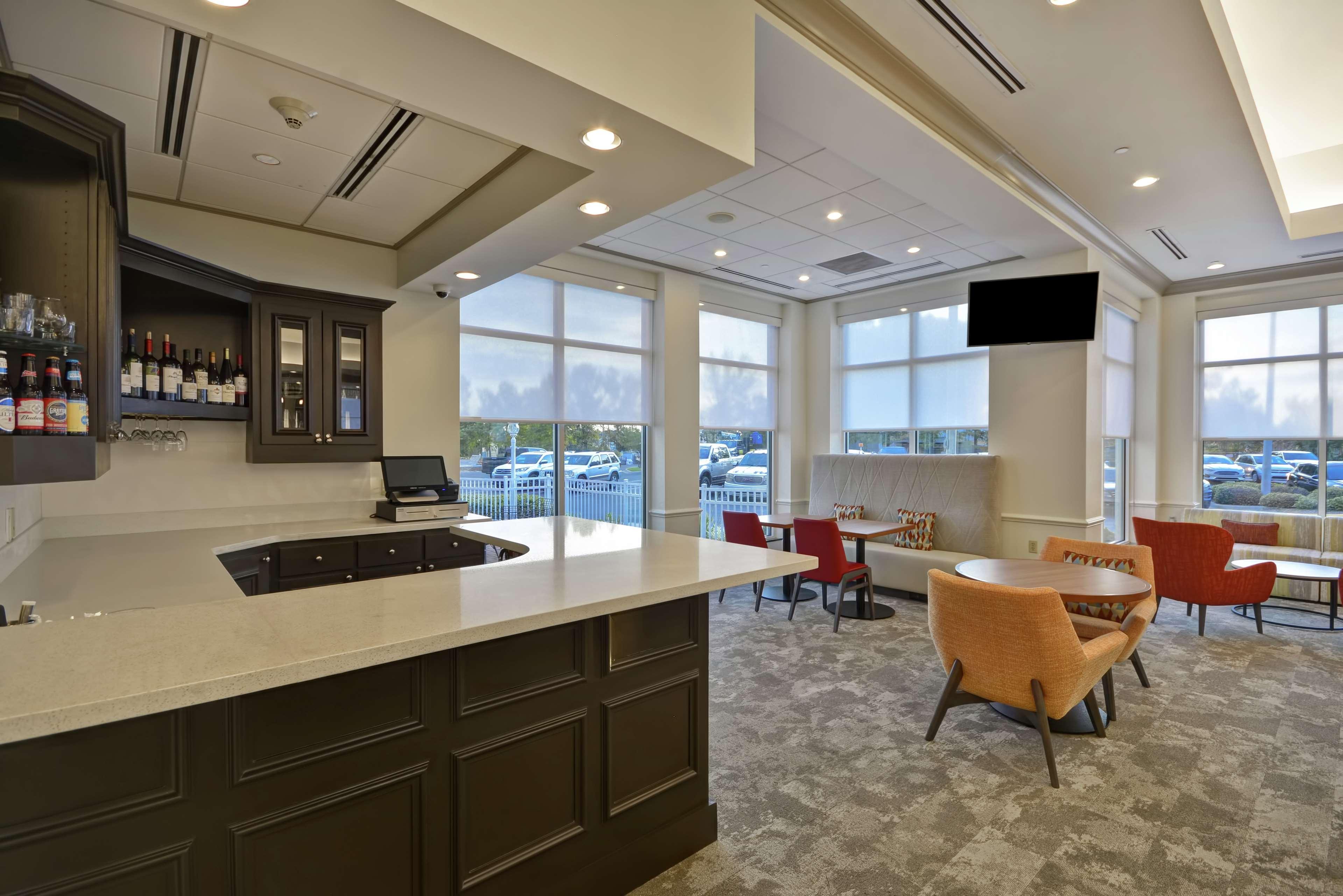 Hilton Garden Hotel 3*