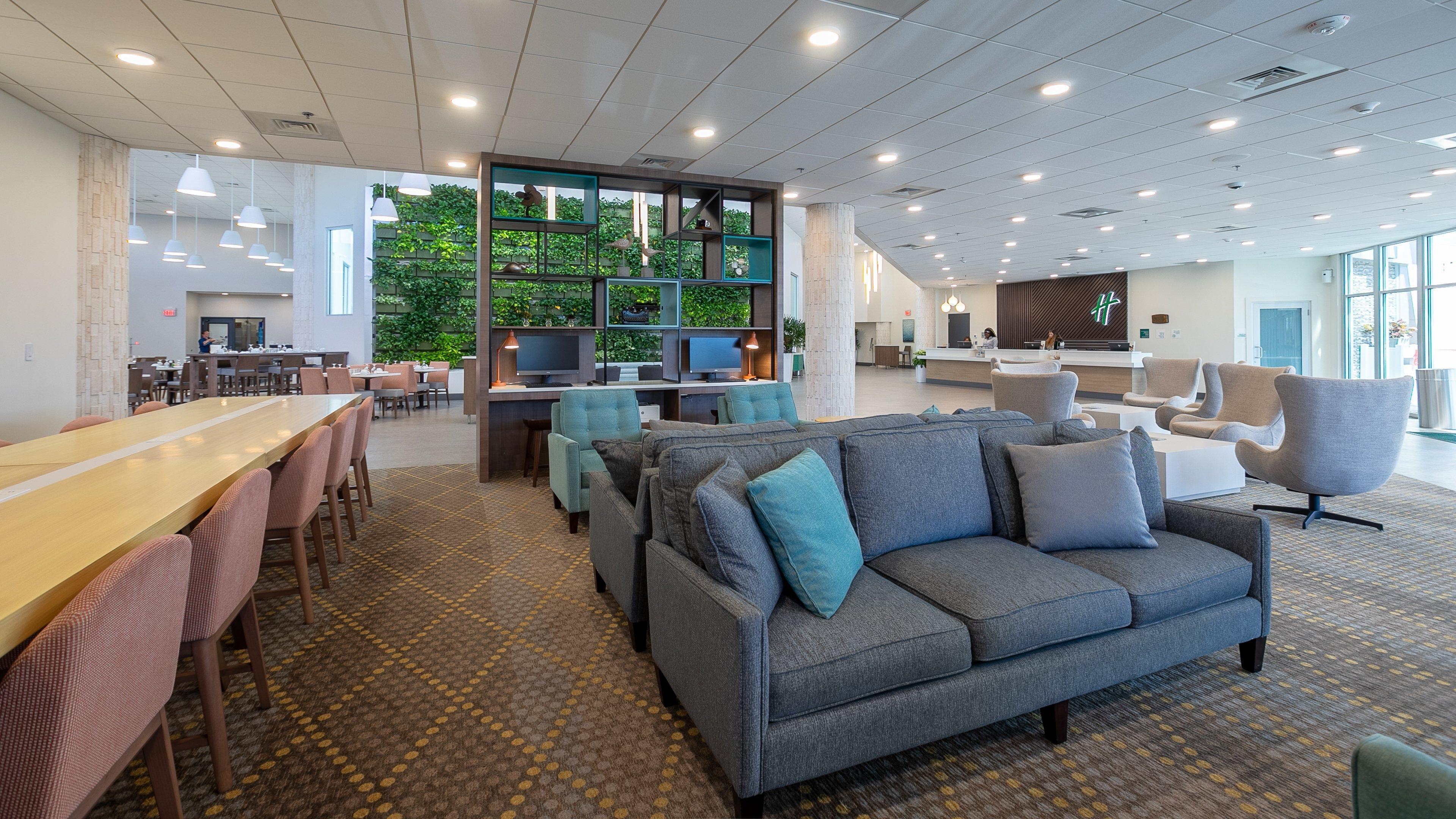 By Ihg Panama City