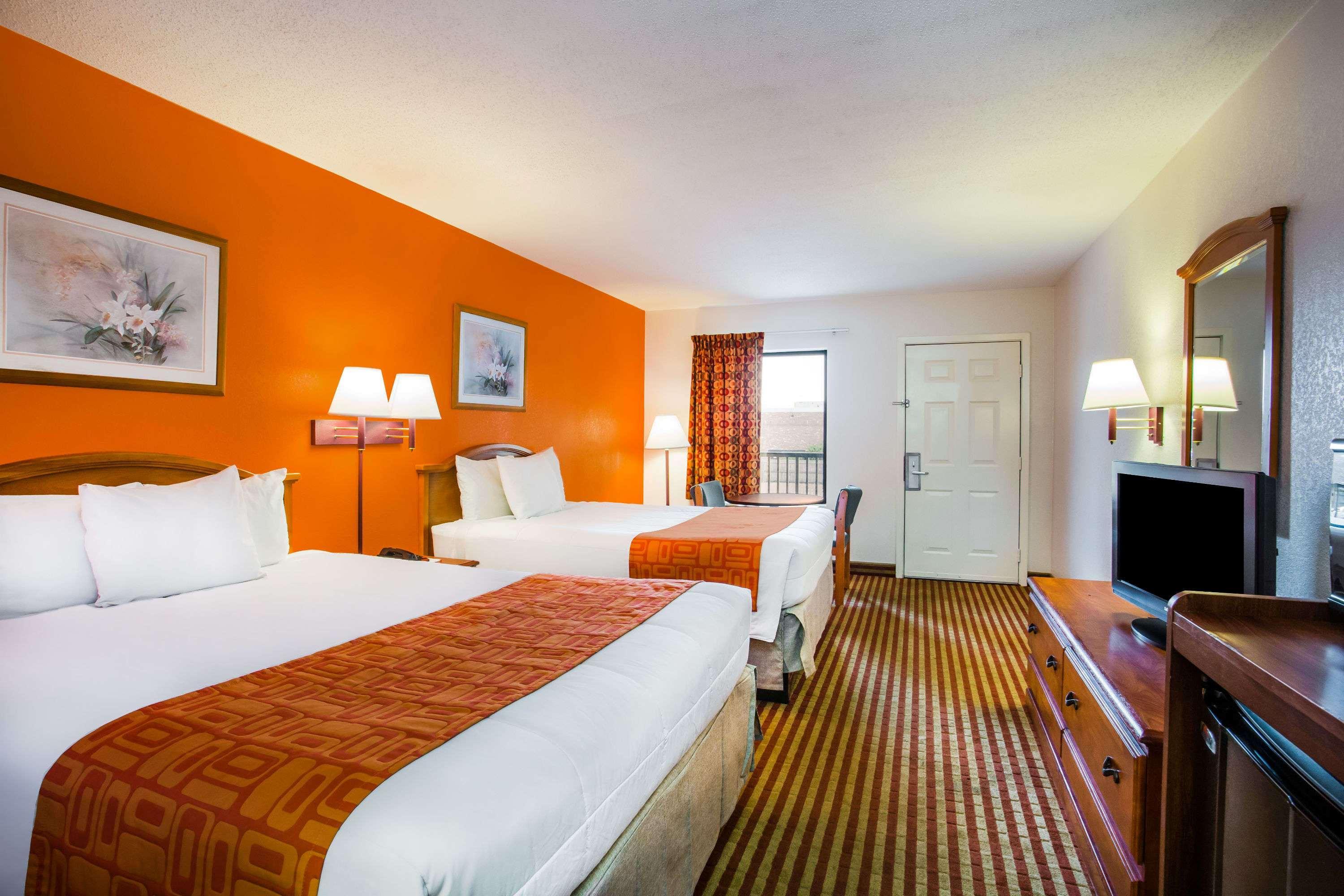 Howard Johnson By Wyndham Motel 2*