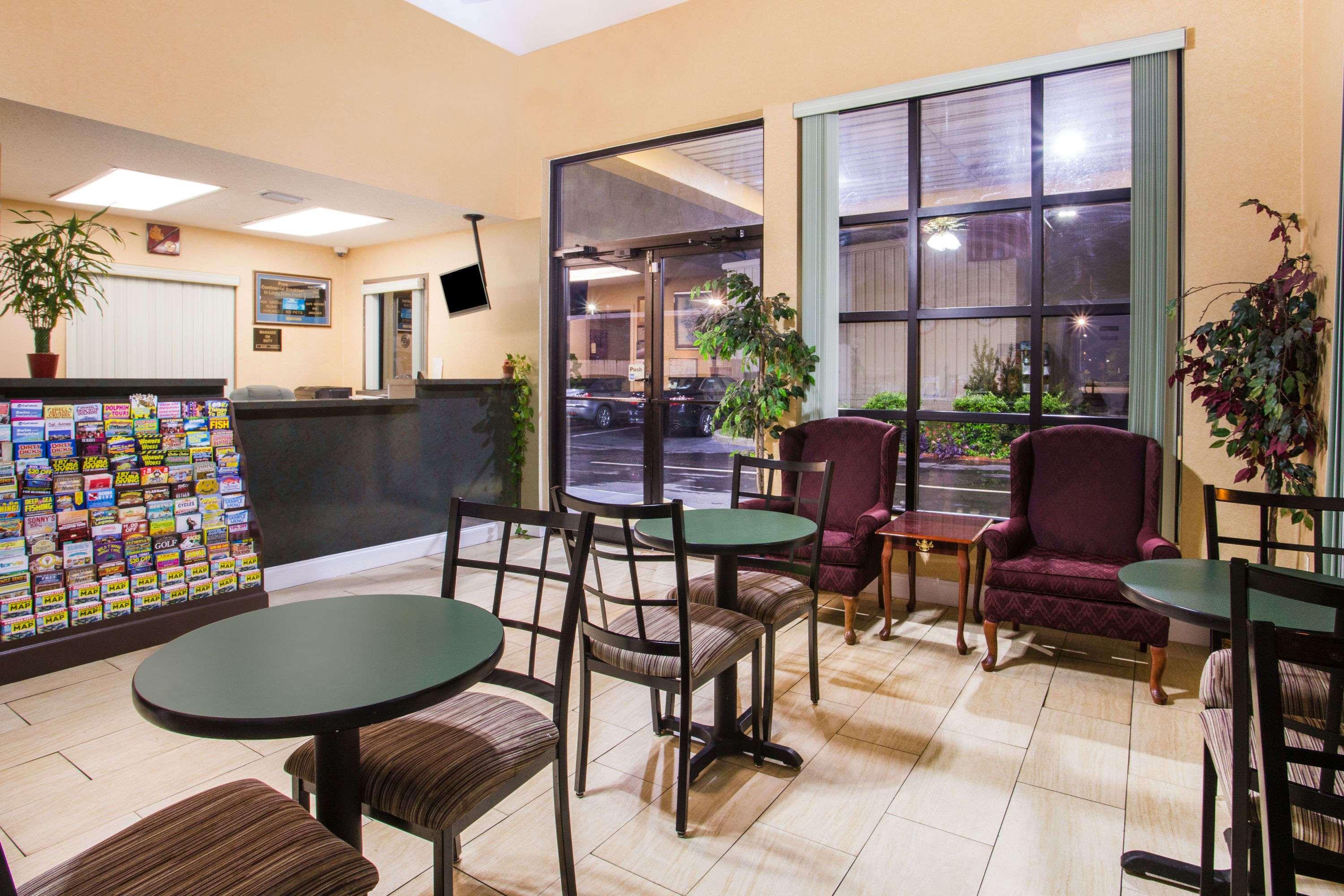 Howard Johnson By Wyndham Motel 2*