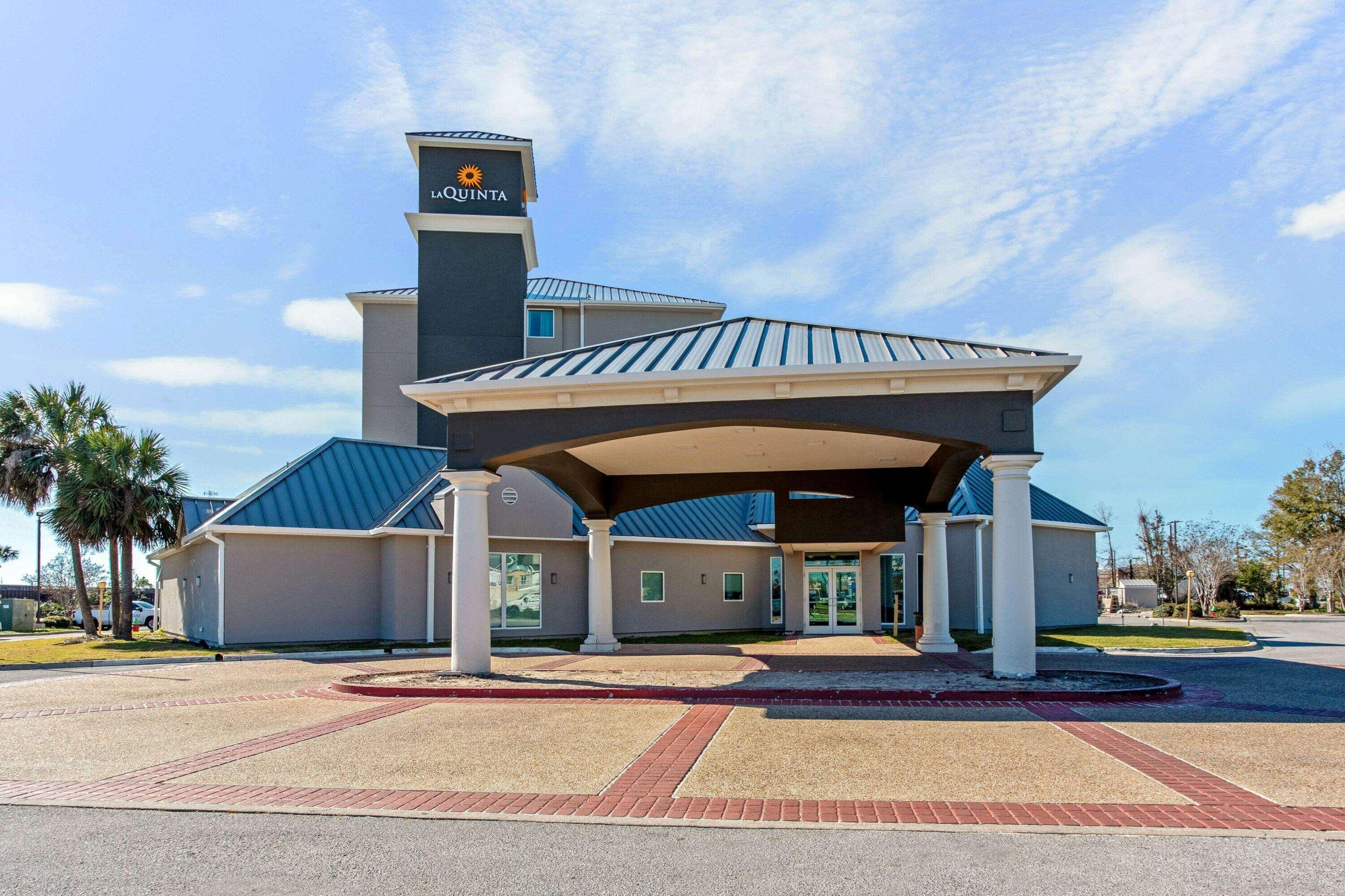 Hotel La Quinta & By Wyndham 3*