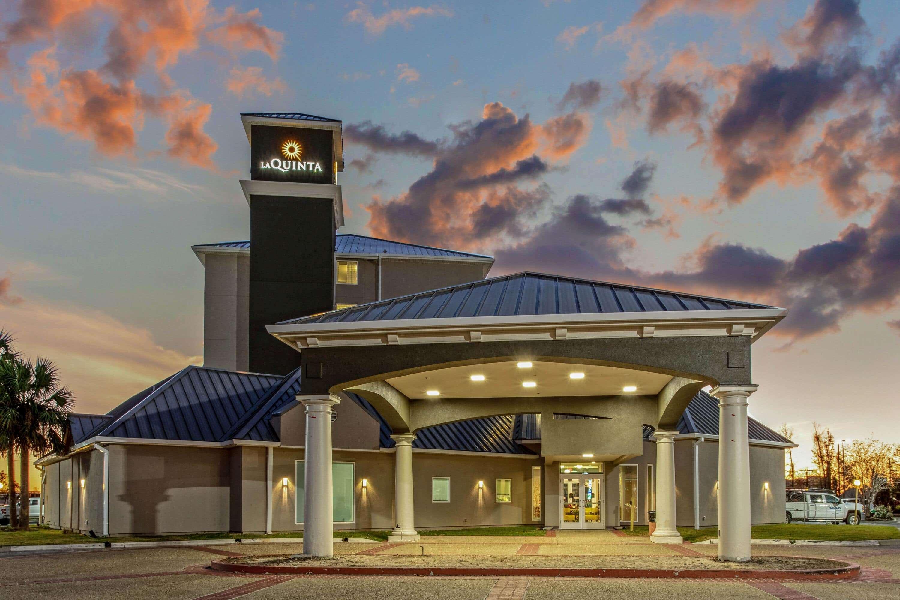 Hotel La Quinta & By Wyndham 3*