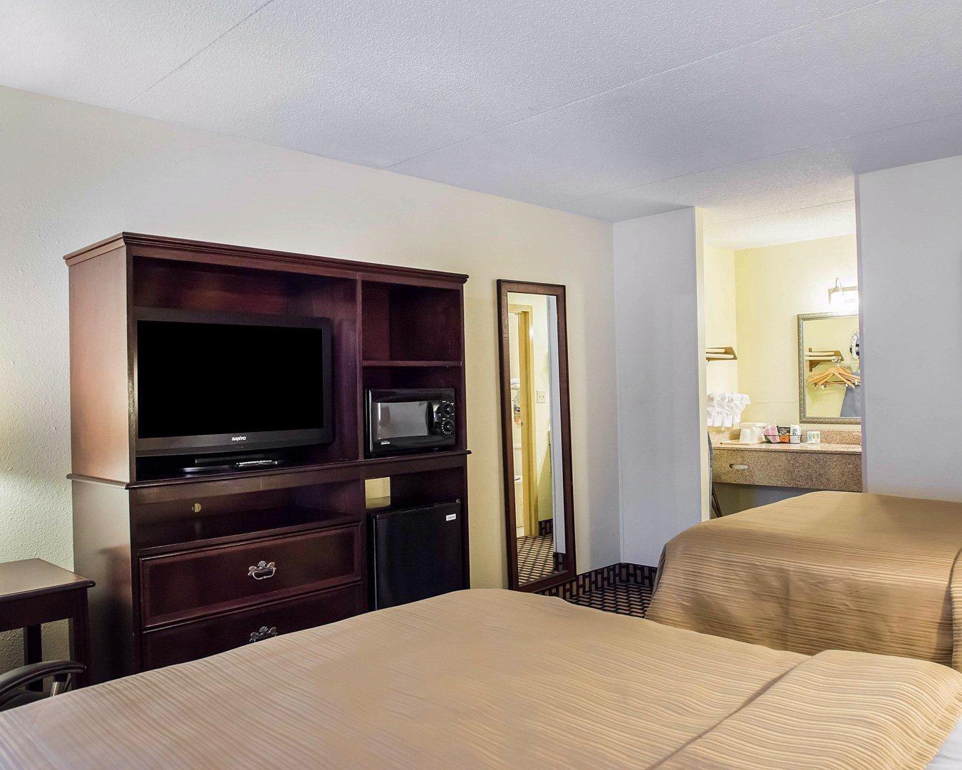 Hotel Quality & Conference Center