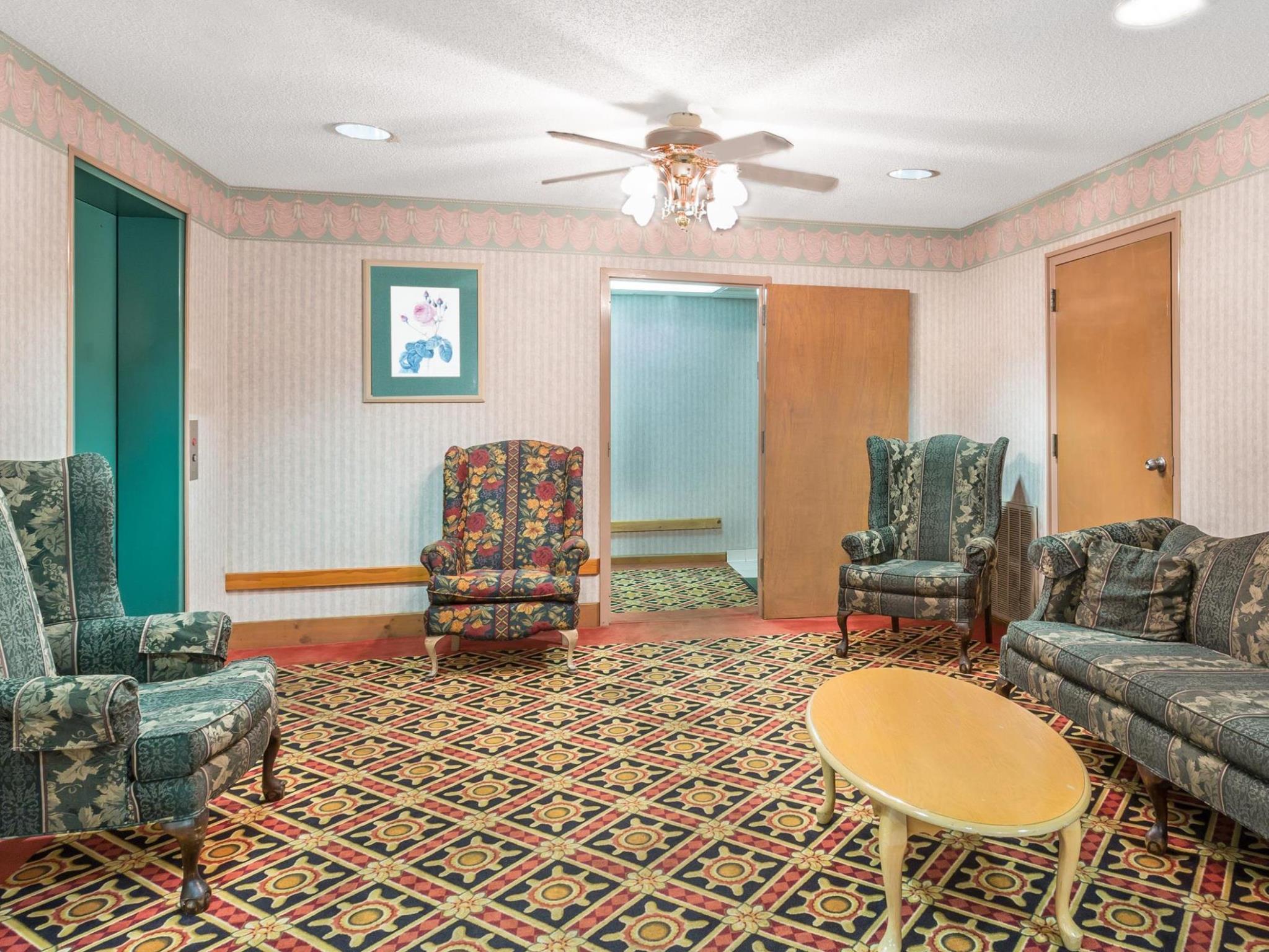 Motel Days By Wyndham City/callaway 2*