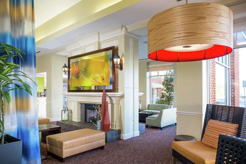 Hilton Garden Hotel 3*