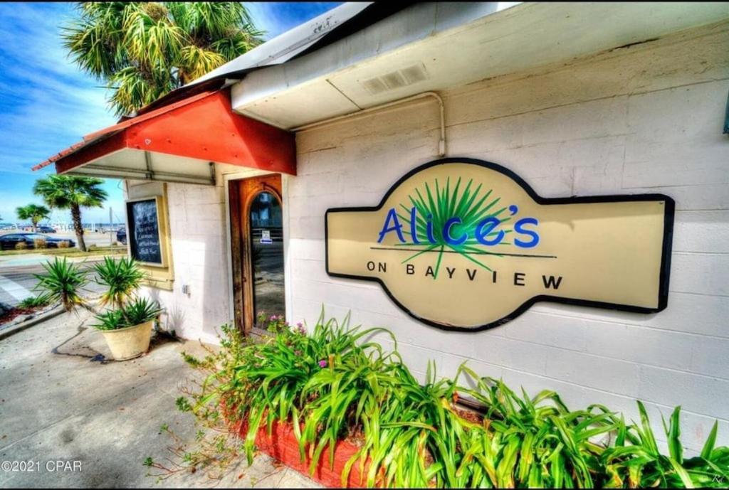 Historic Gwaltney House-cottage At St Andrew's Bay Holiday home Panama City