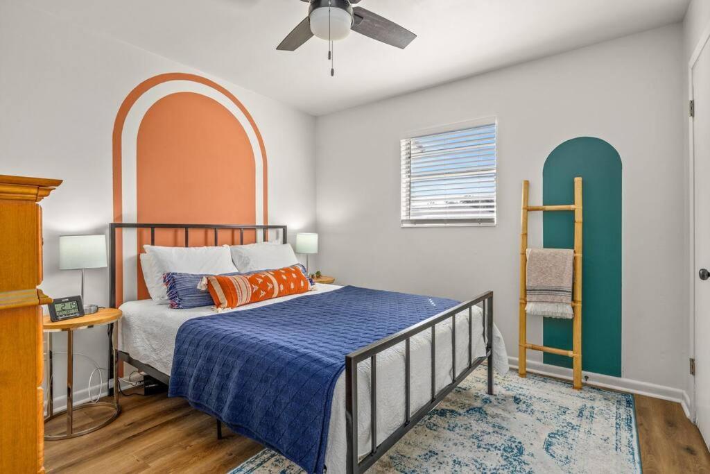Stylish 3br 2ba House Minutes From Pcb - Book Now