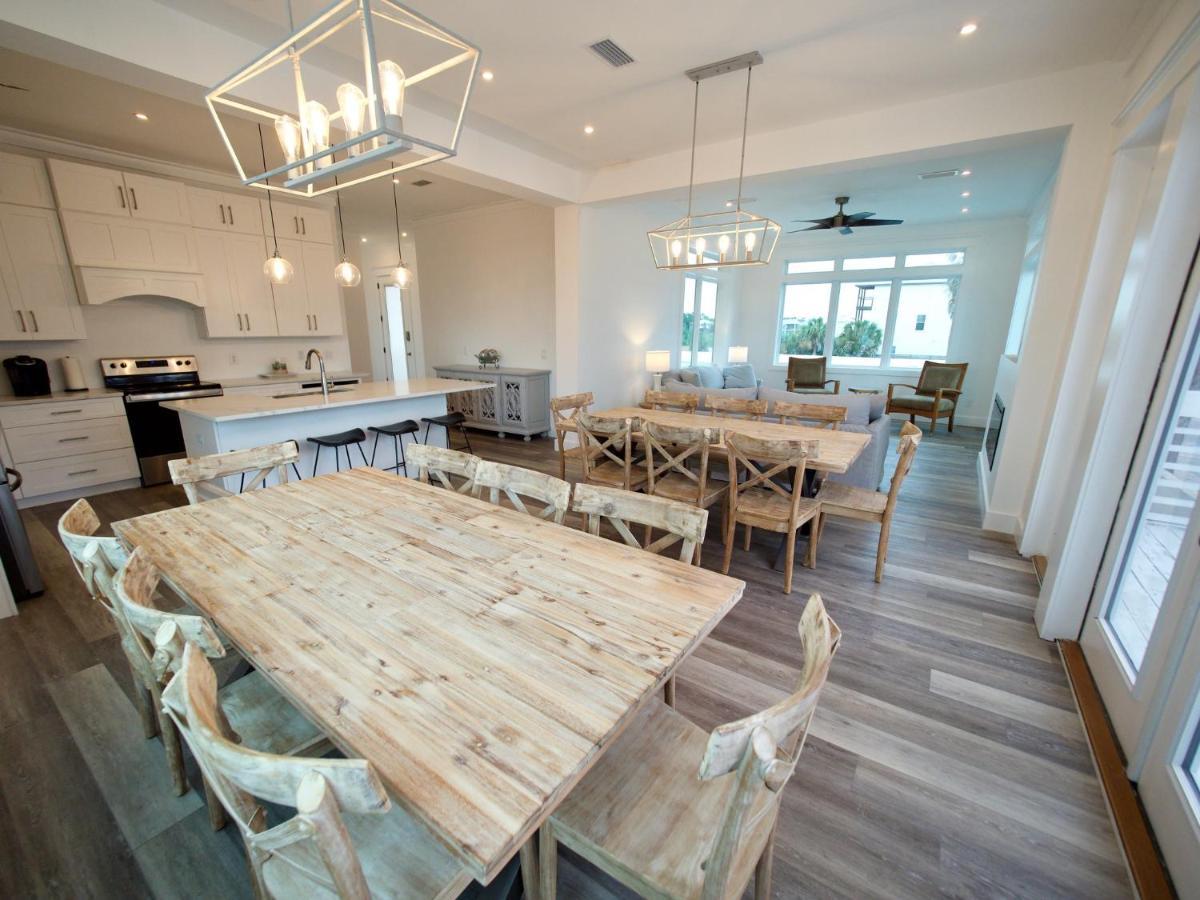 6 Bedroom Townhouse With Rooftop Deck Great Oceanviews 6th Br Is Detached * Panama City