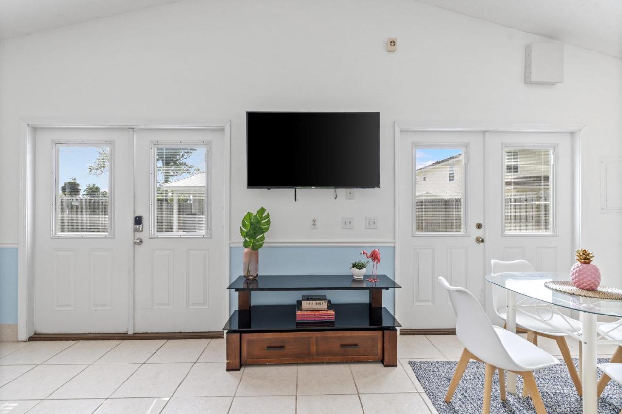 Luxe Pool Casita W Saltwater Pool 25 Min To Pcb Apartment Panama City