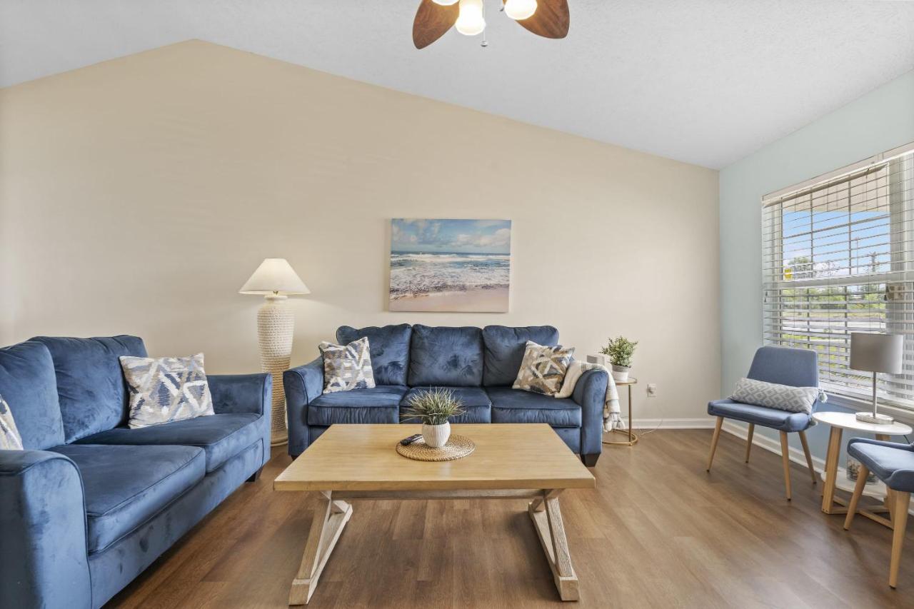 Holiday home Escape To Paradise W Saltwater Pool 25 Min To Pcb *