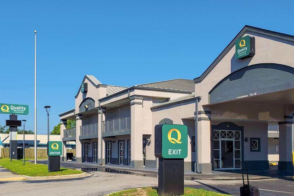 Quality & Hotel 2*