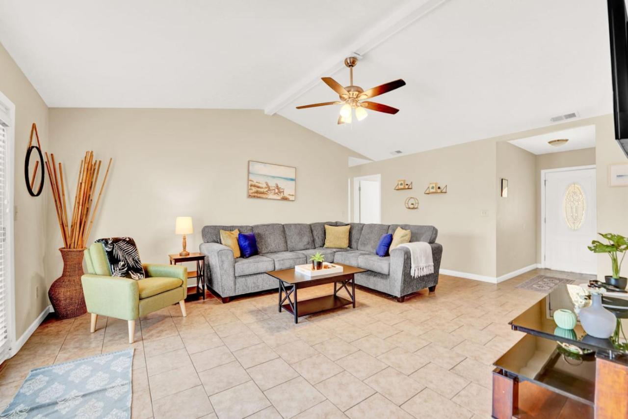 Two Spaces In One Main House And 25 Min To Pcb * Panama City
