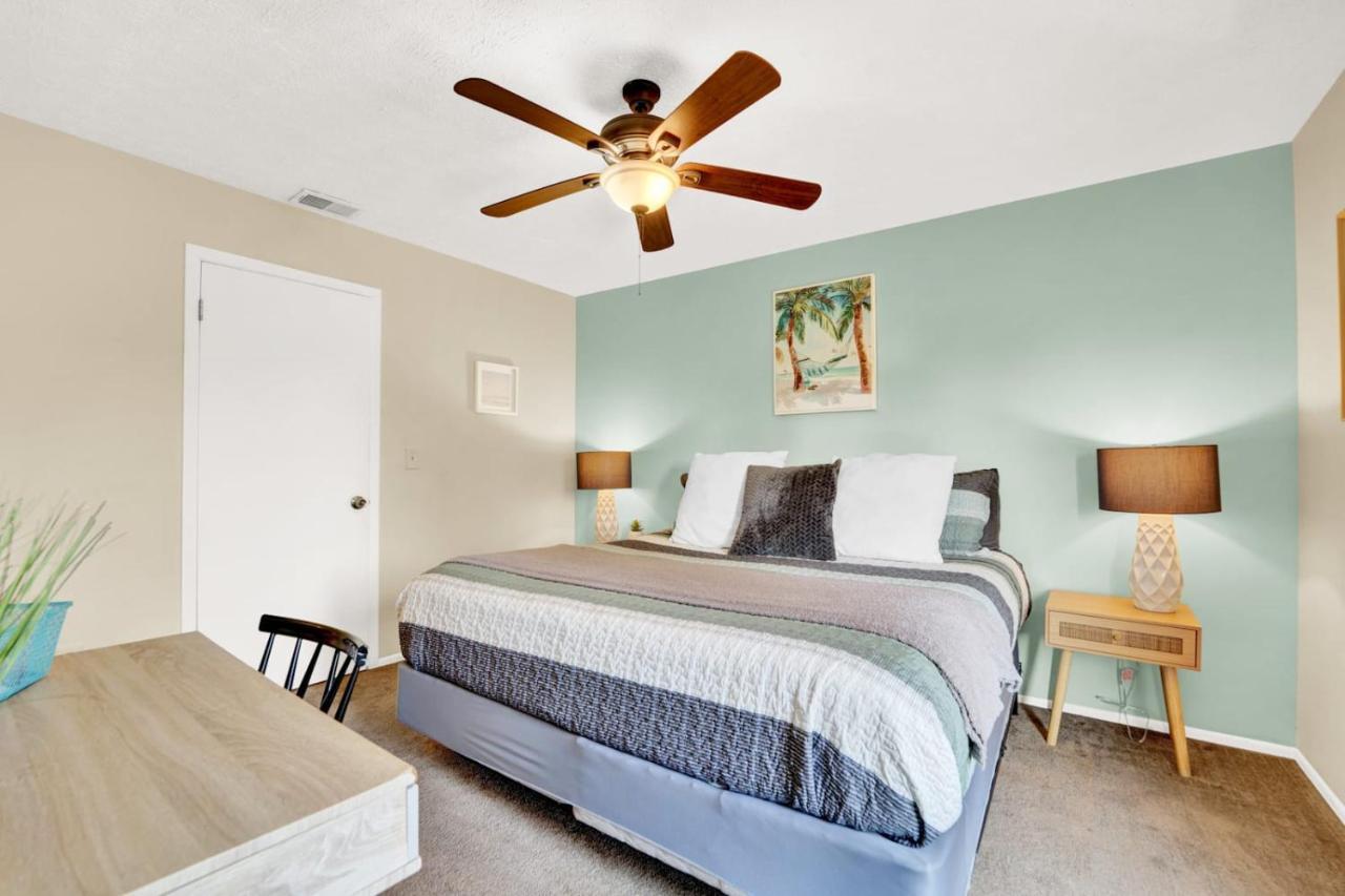 Holiday home Two Spaces In One Main House And 25 Min To Pcb