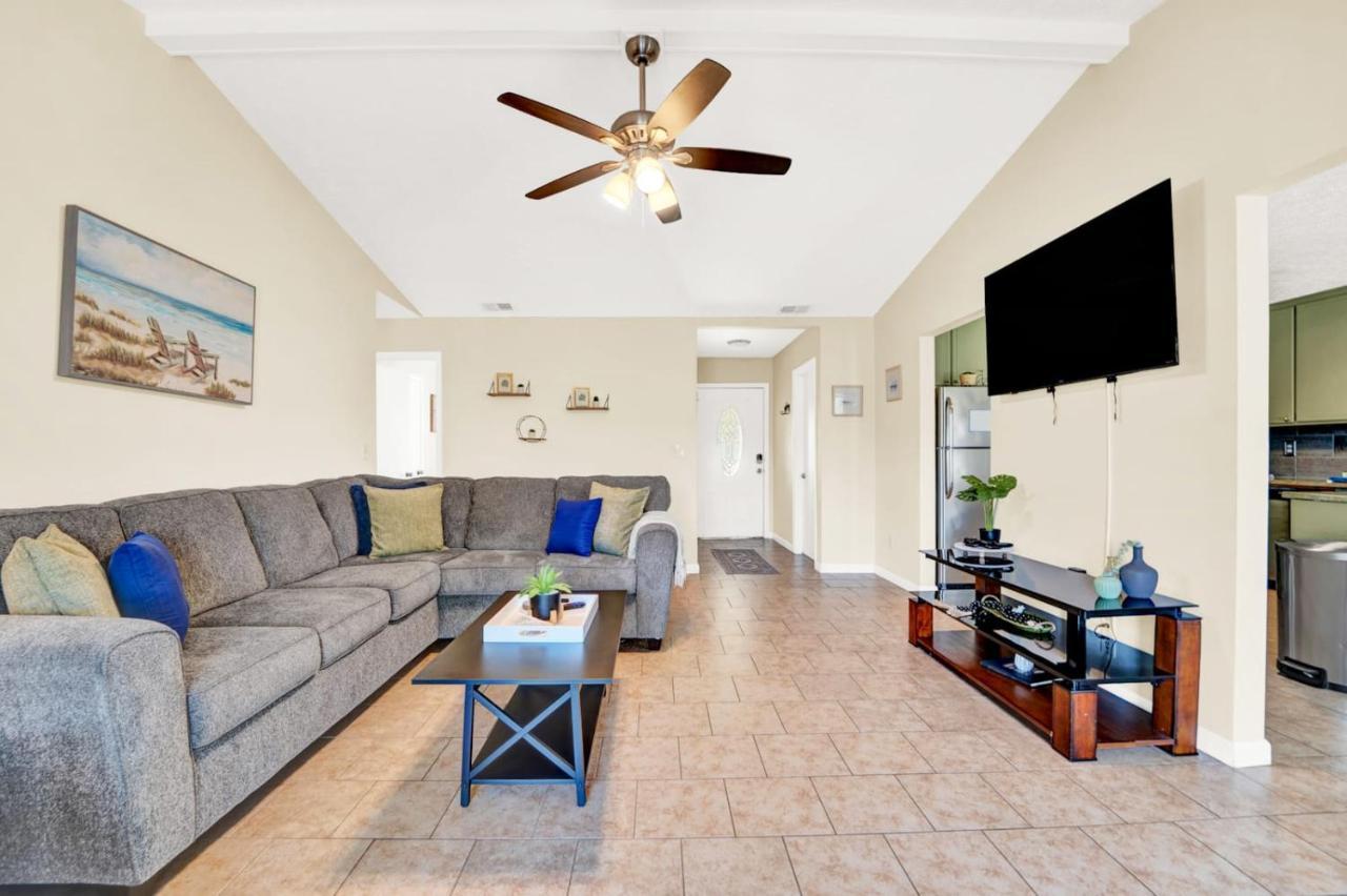 Two Spaces In One Main House And 25 Min To Pcb Holiday home Panama City