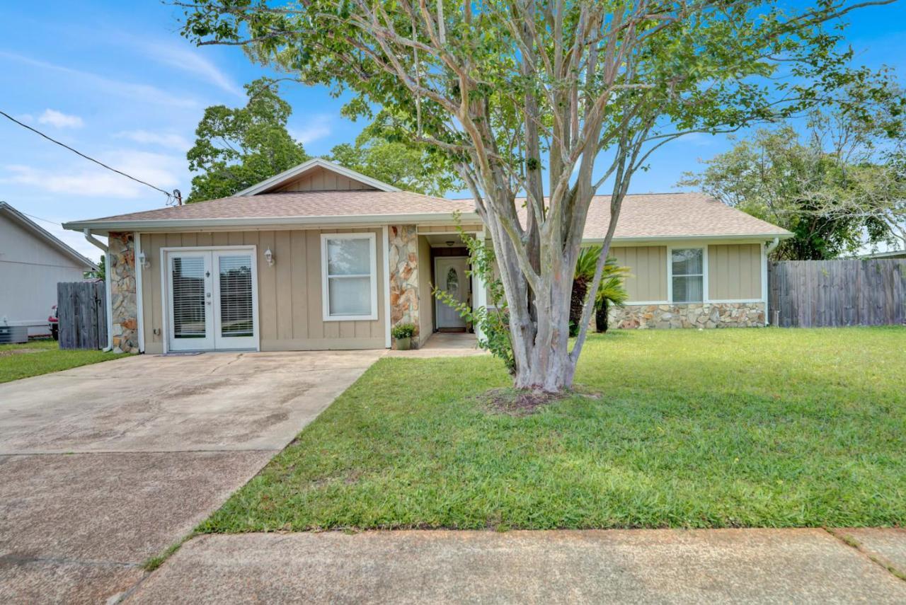 Holiday home Two Spaces In One Main House And 25 Min To Pcb