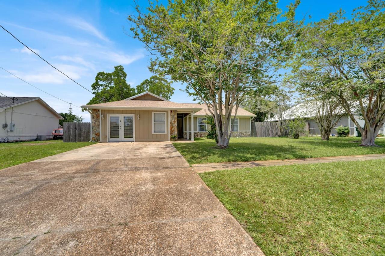 Two Spaces In One Main House And 25 Min To Pcb Holiday home Panama City