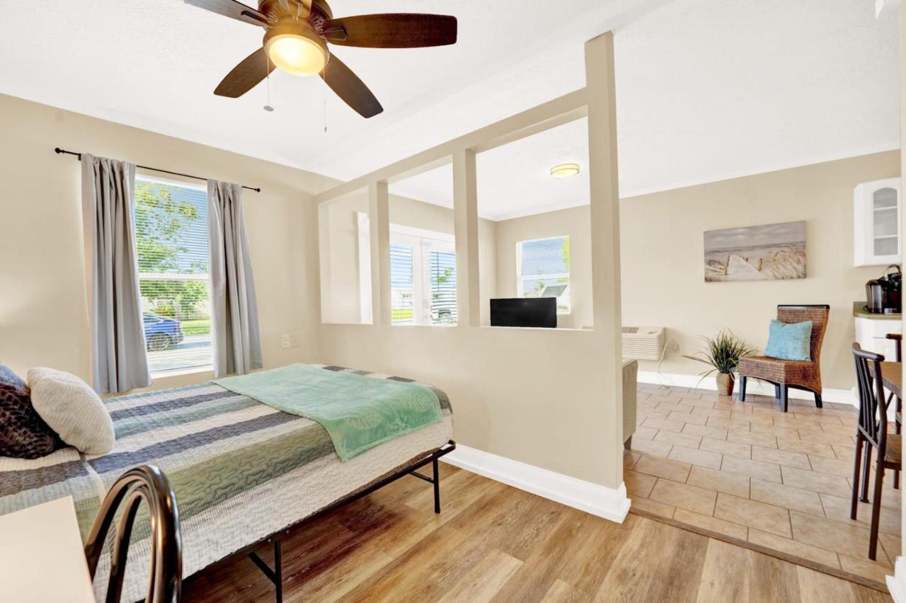 Two Spaces In One Main House And 25 Min To Pcb Holiday home