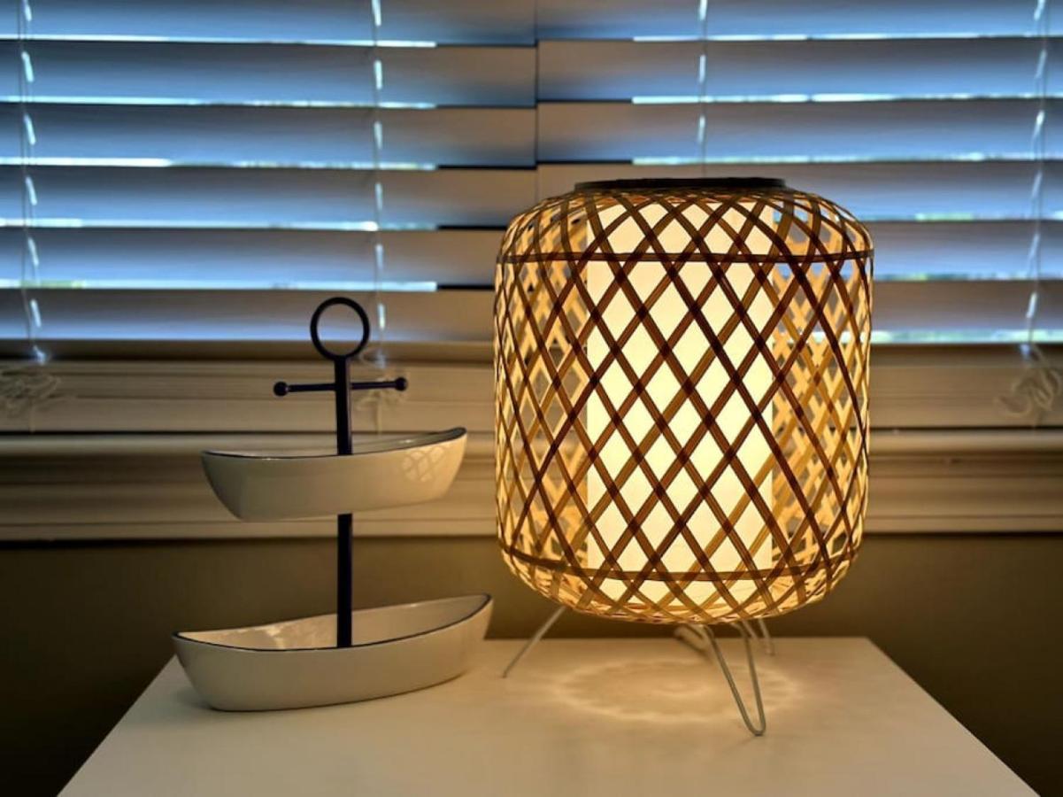 Nautical Nirvana-waterfront Joys From Sunrise Paddles To Hot Tub Sunsets Holiday home Panama City