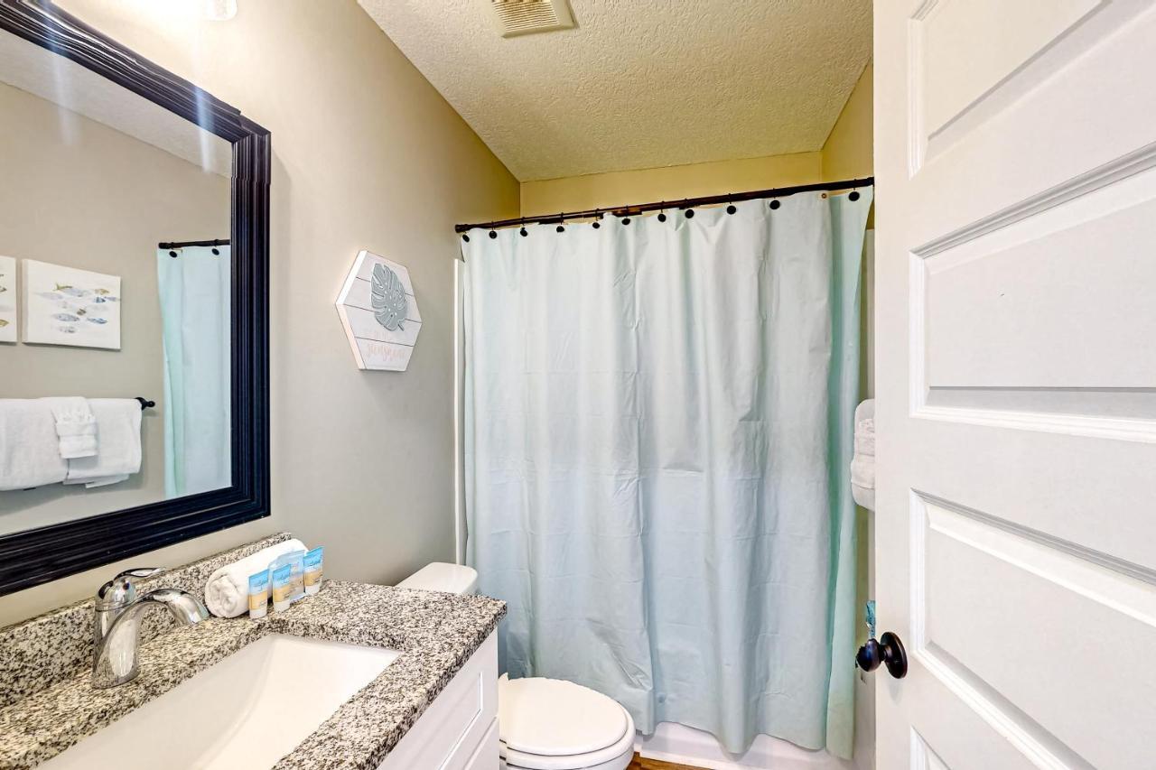 Ocean's Shimmer Sanctuary Holiday home *
