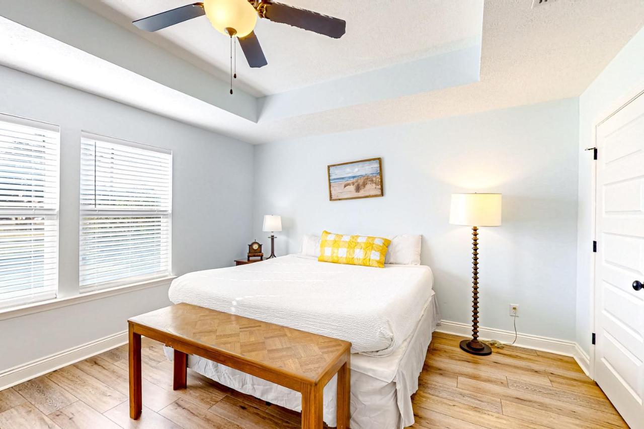 Holiday home Ocean's Shimmer Sanctuary