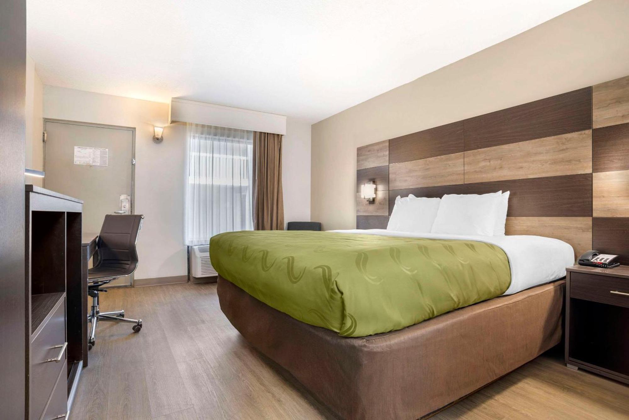 Quality & Conference Center 3* Panama City