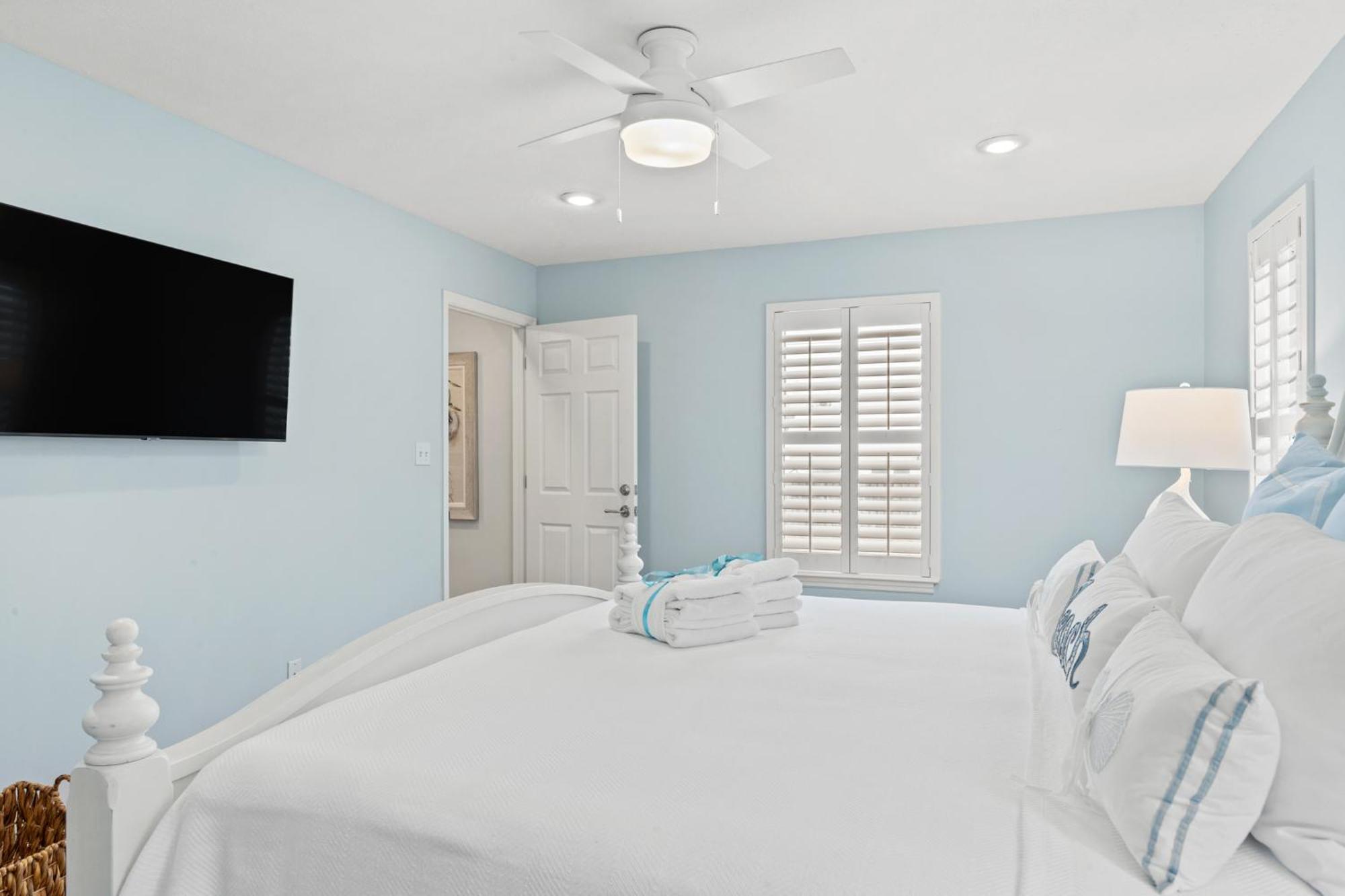 Sunshine House! 3br 2ba Sleeps 9! Your Perfect Retreat For Comfort And Style * Panama City