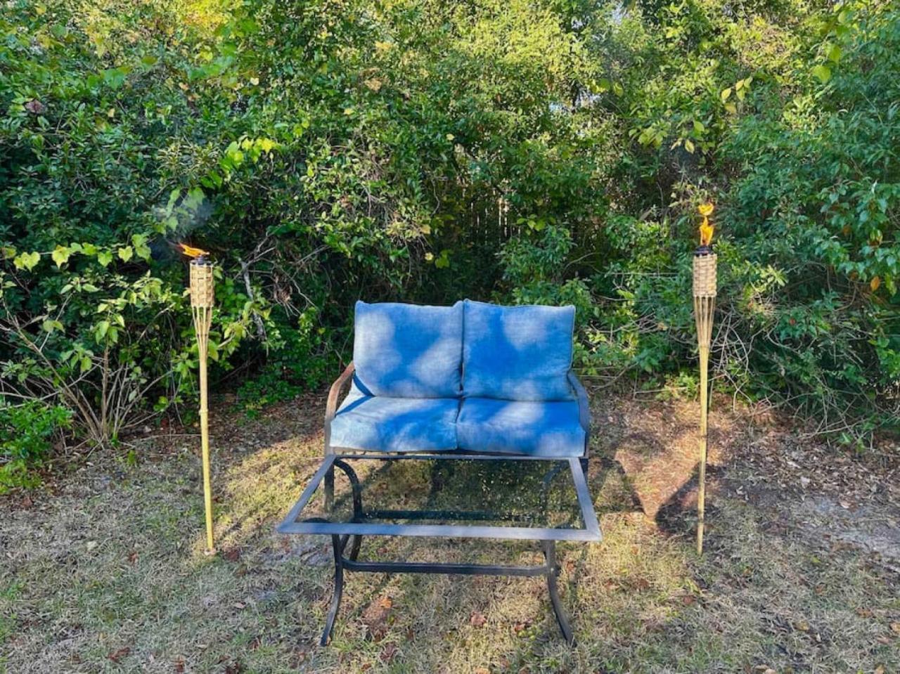 Down By The Bay W Hot Tub, 2 Blocks 2 Beaches, Game Room, Reading Nook, Dog-friendly, Historic Charm Panama City