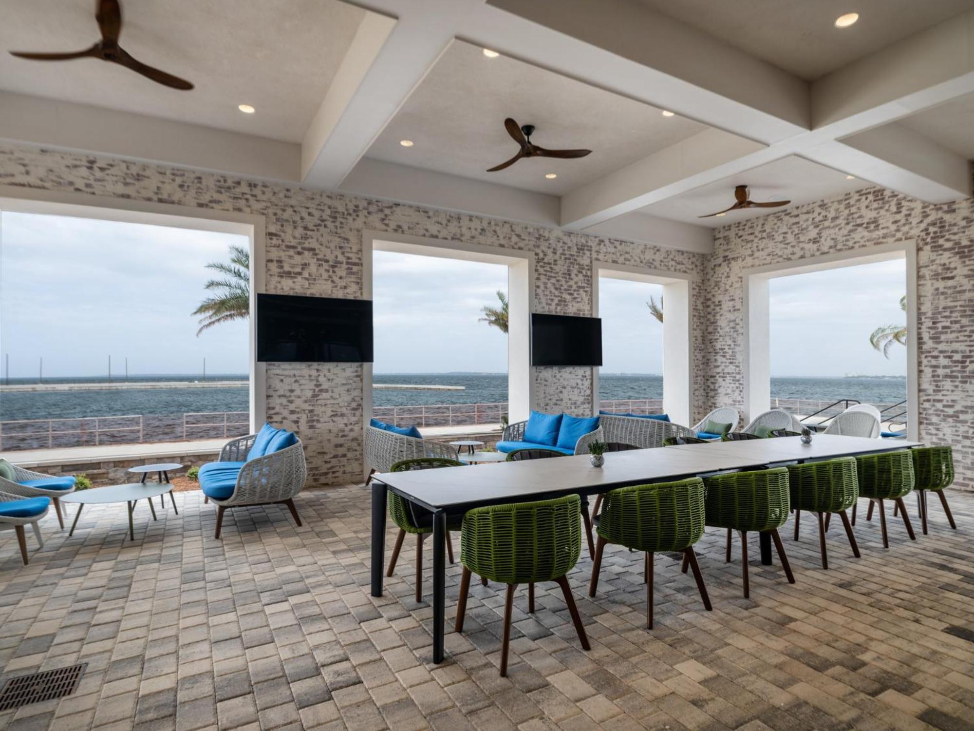 Indigo - Marina By Ihg Hotel 3*