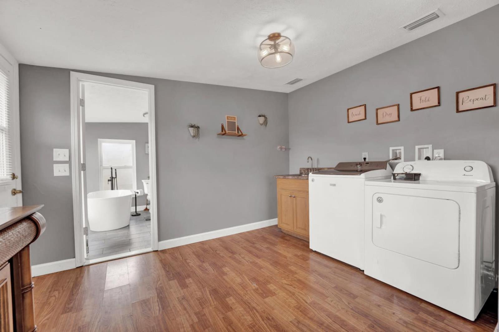 Luxury Bathroom With Game 25 Mins To Pcb * Panama City