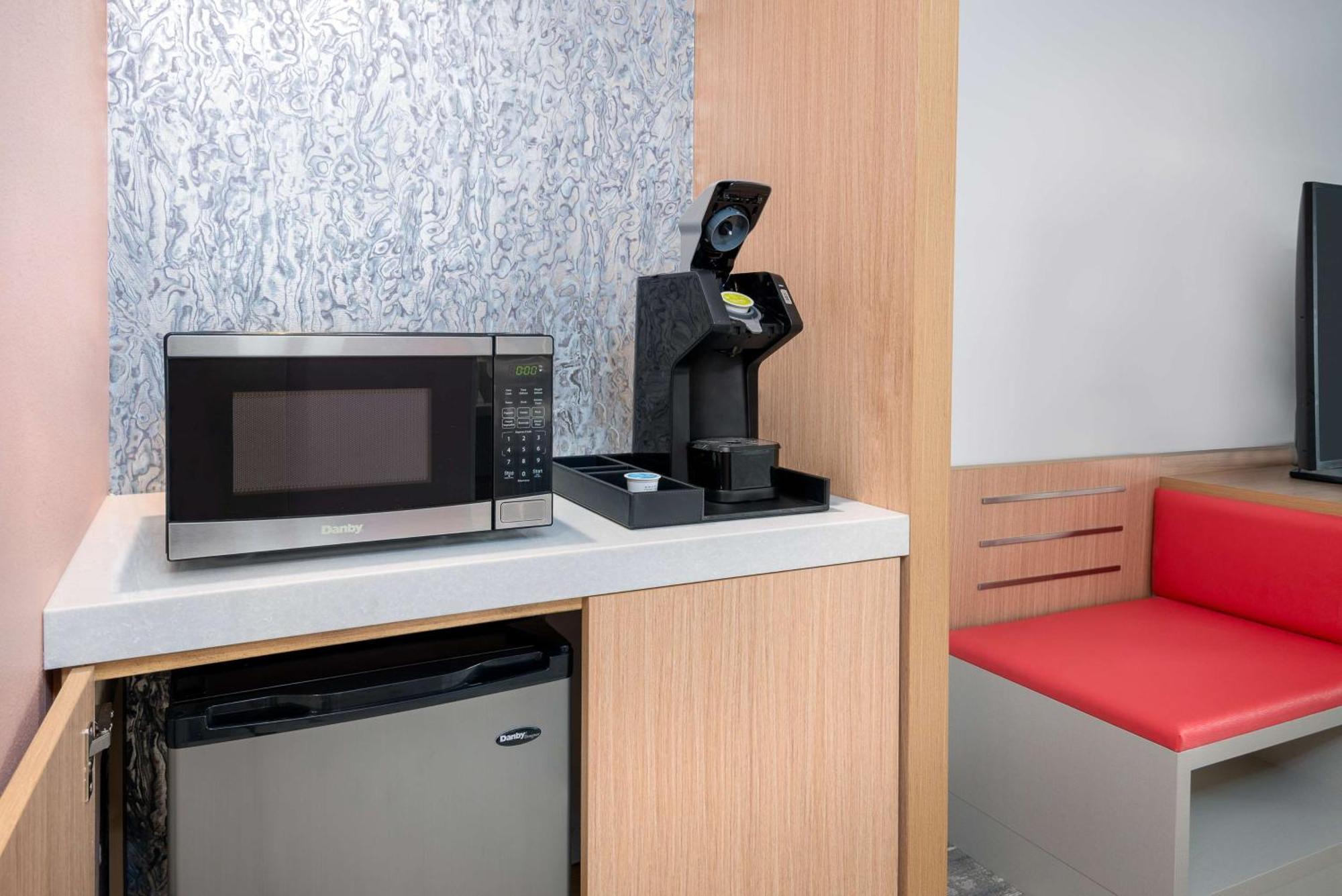 Hotel Hilton Garden Airport, Fl 3*