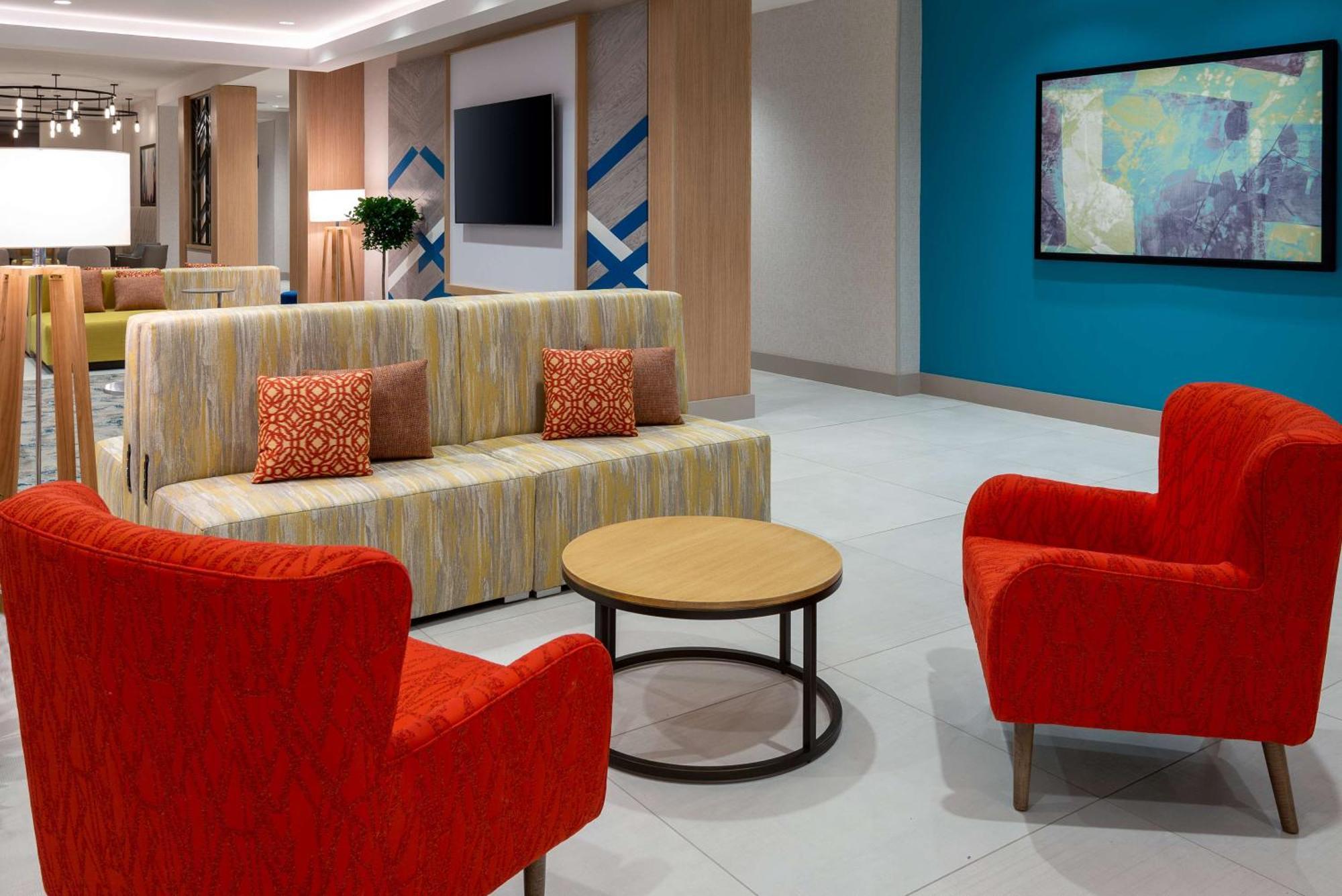 Hilton Garden Airport, Fl 3*