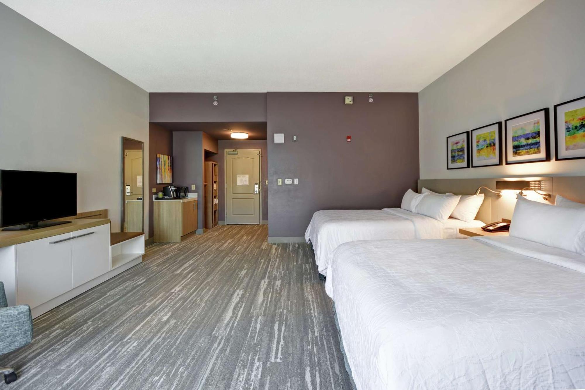 Hilton Garden Hotel 3*