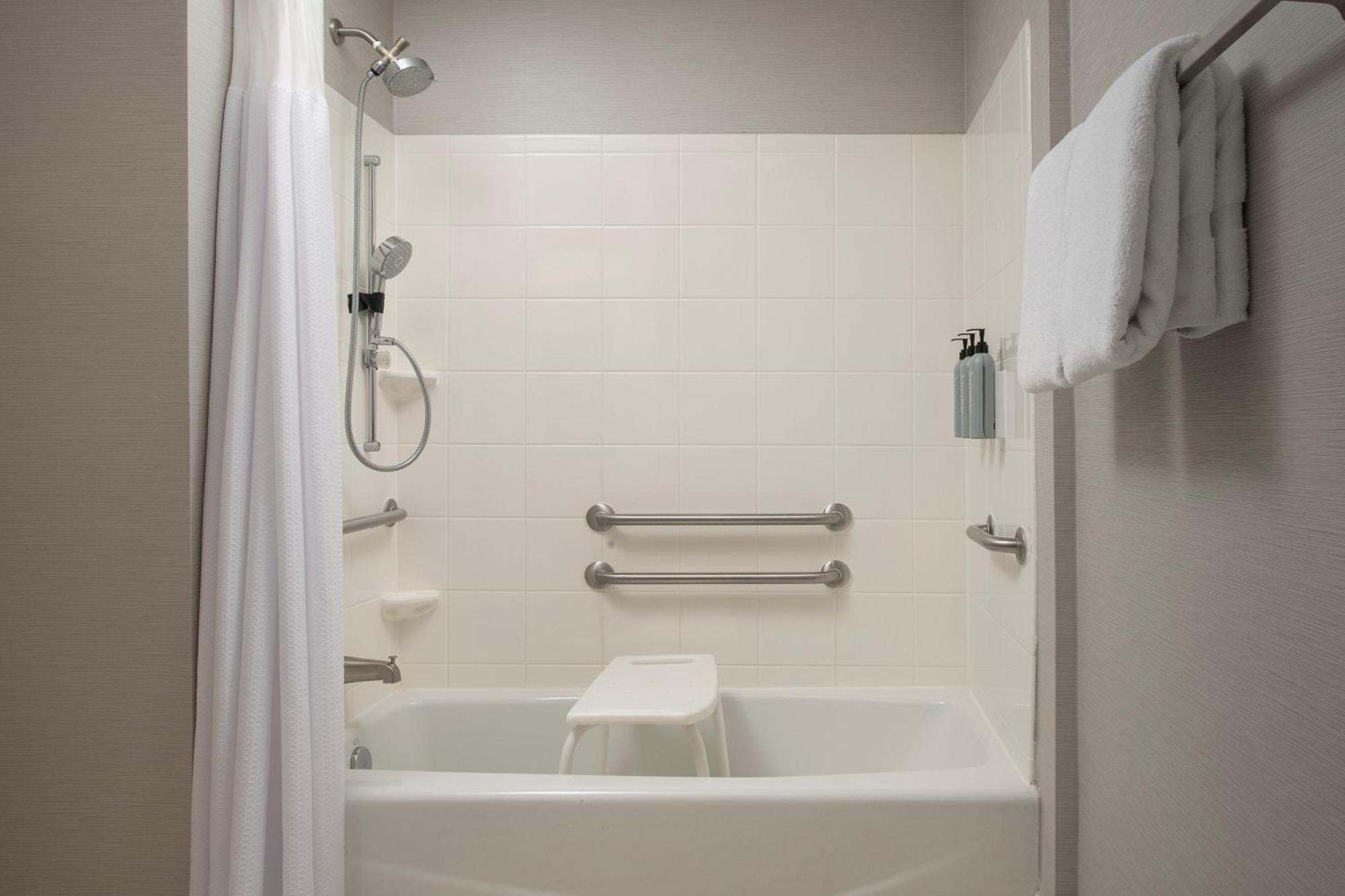 Hotel Courtyard By Marriott Panama City