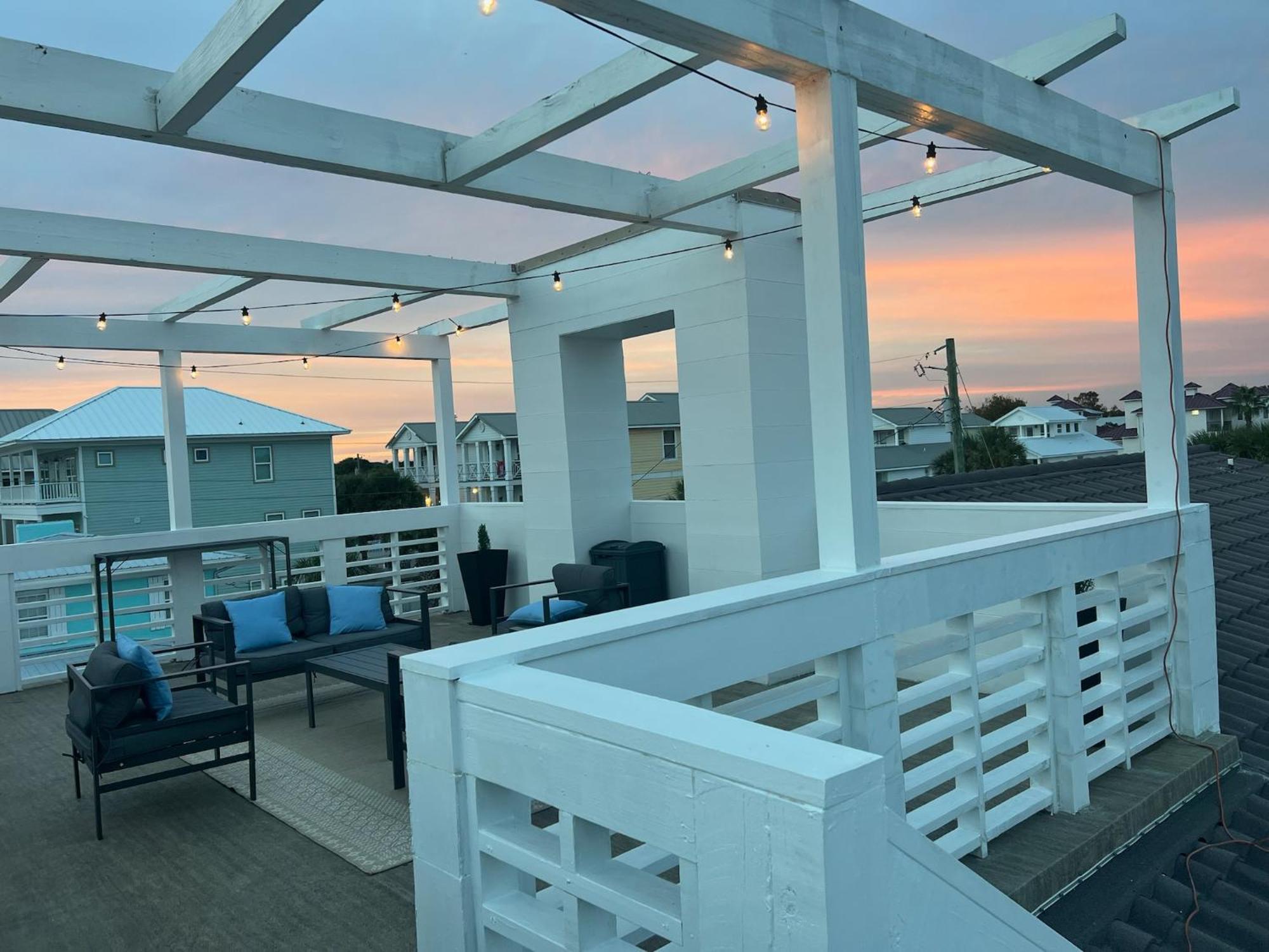 3 Bedroom Catalina Townhome With Rooftop Deck Great Oceanviews, Steps To * Panama City