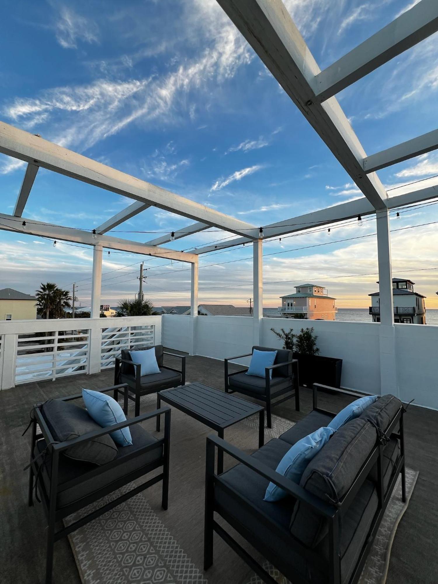 3 Bedroom Catalina Townhome With Rooftop Deck Great Oceanviews, Steps To *