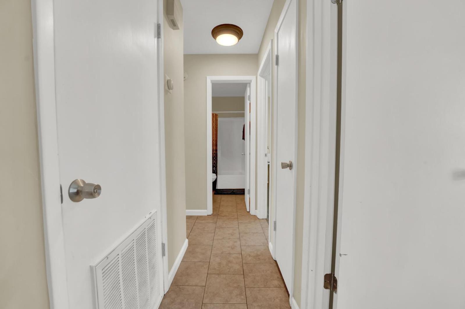 Two Spaces In One Main House And 25 Min To Pcb Holiday home *