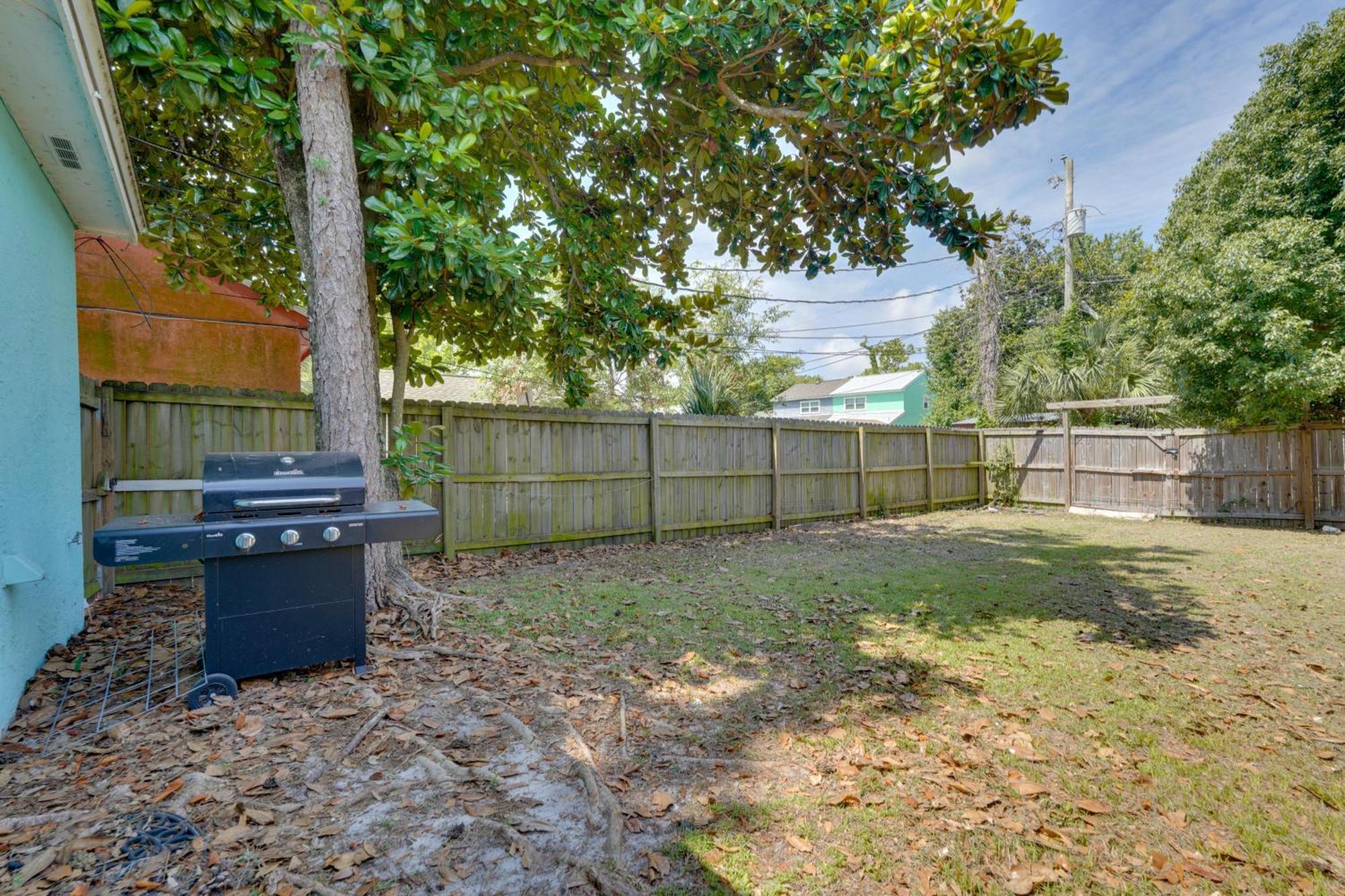 Townhome With Grill - 8 Mi To St Andrews State Park!