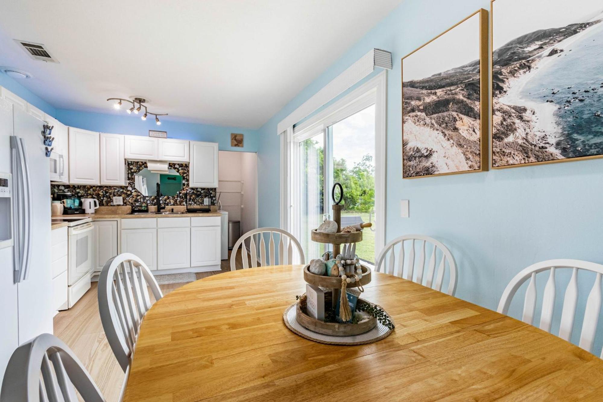 Charming 3br With Free Parking & Game
