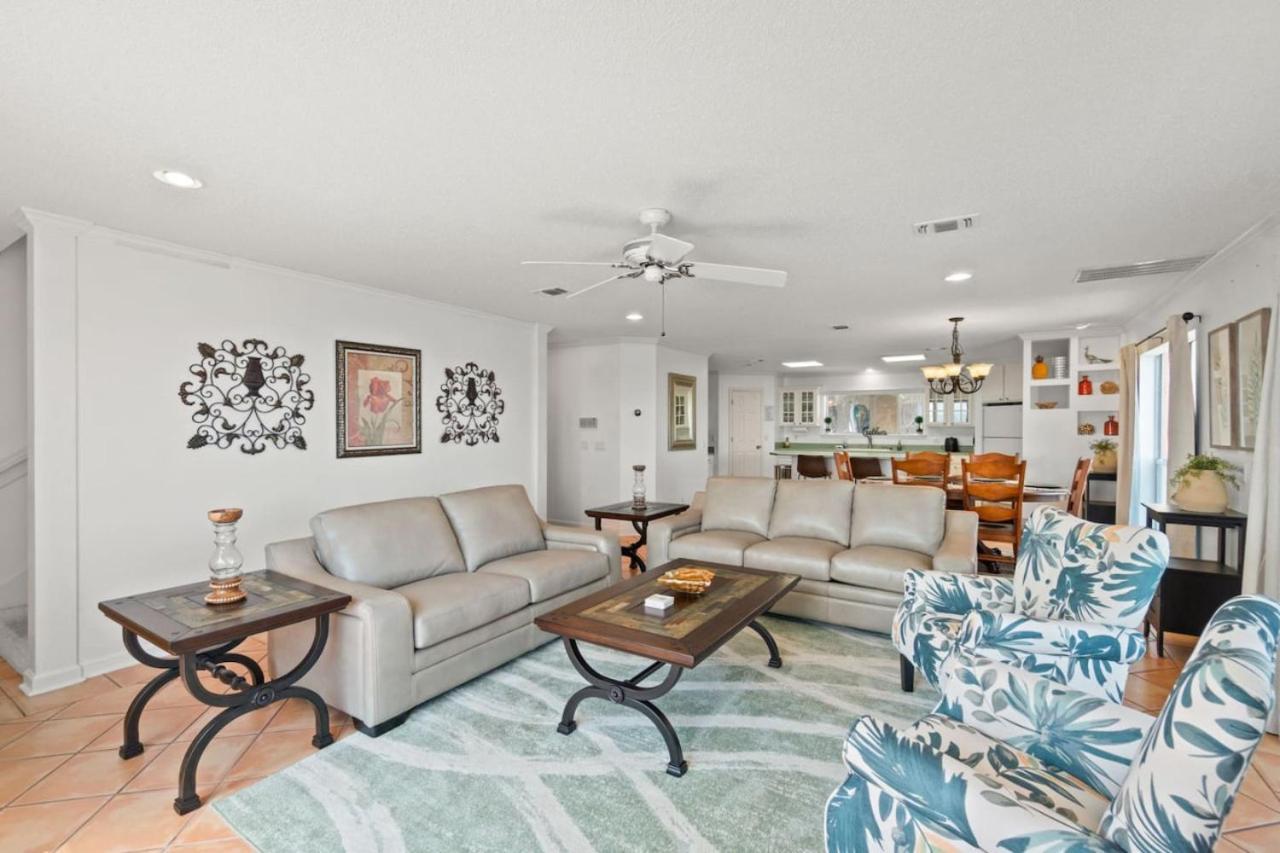 Bayfront Townhome In Historic St. Andrews Holiday home
