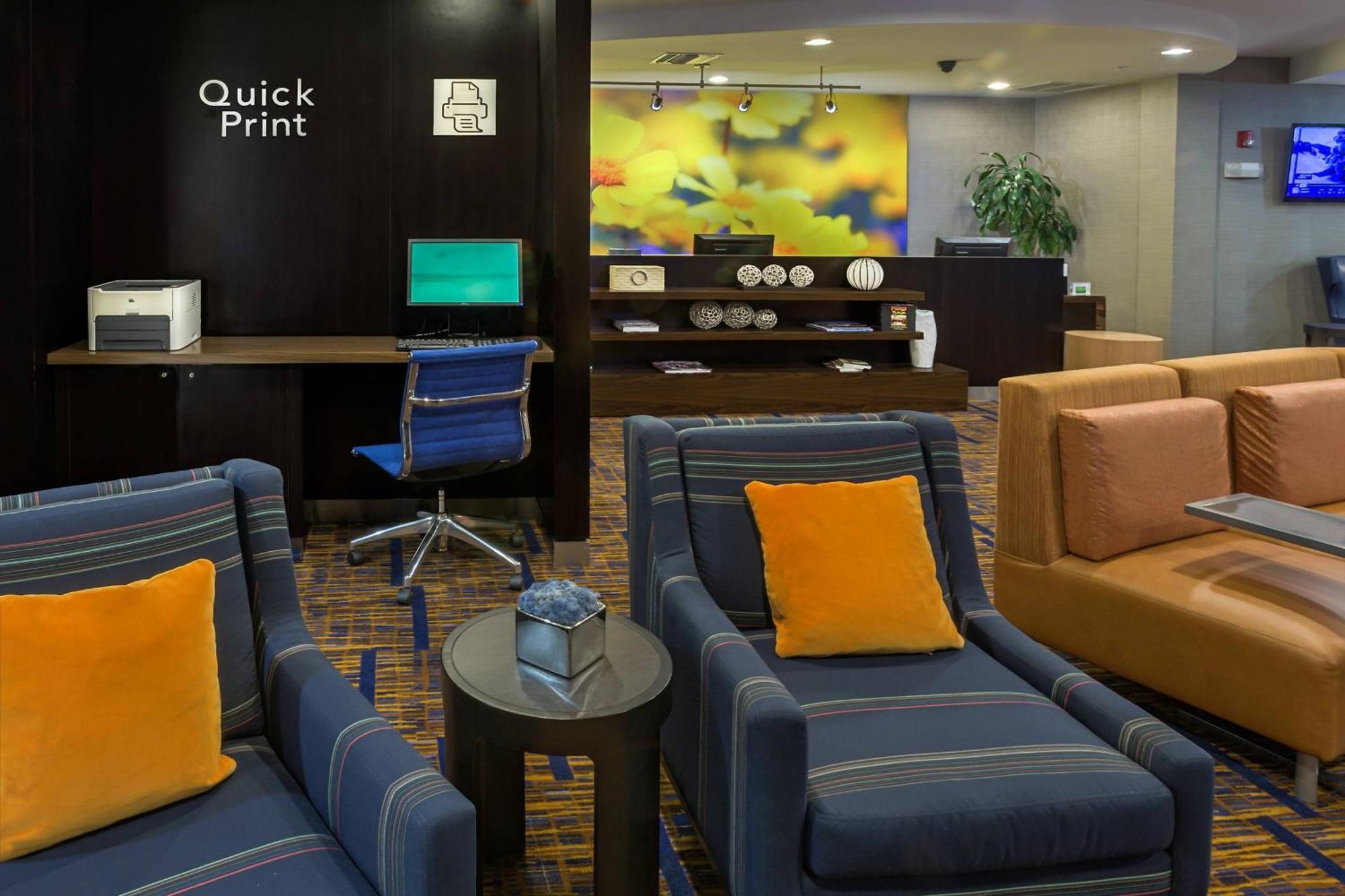 Hotel Courtyard By Marriott 3*