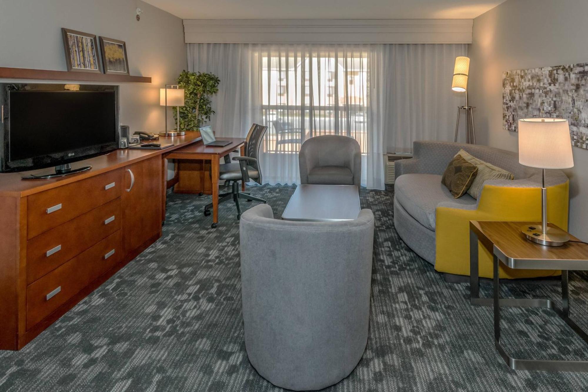 Courtyard By Marriott Hotel Panama City