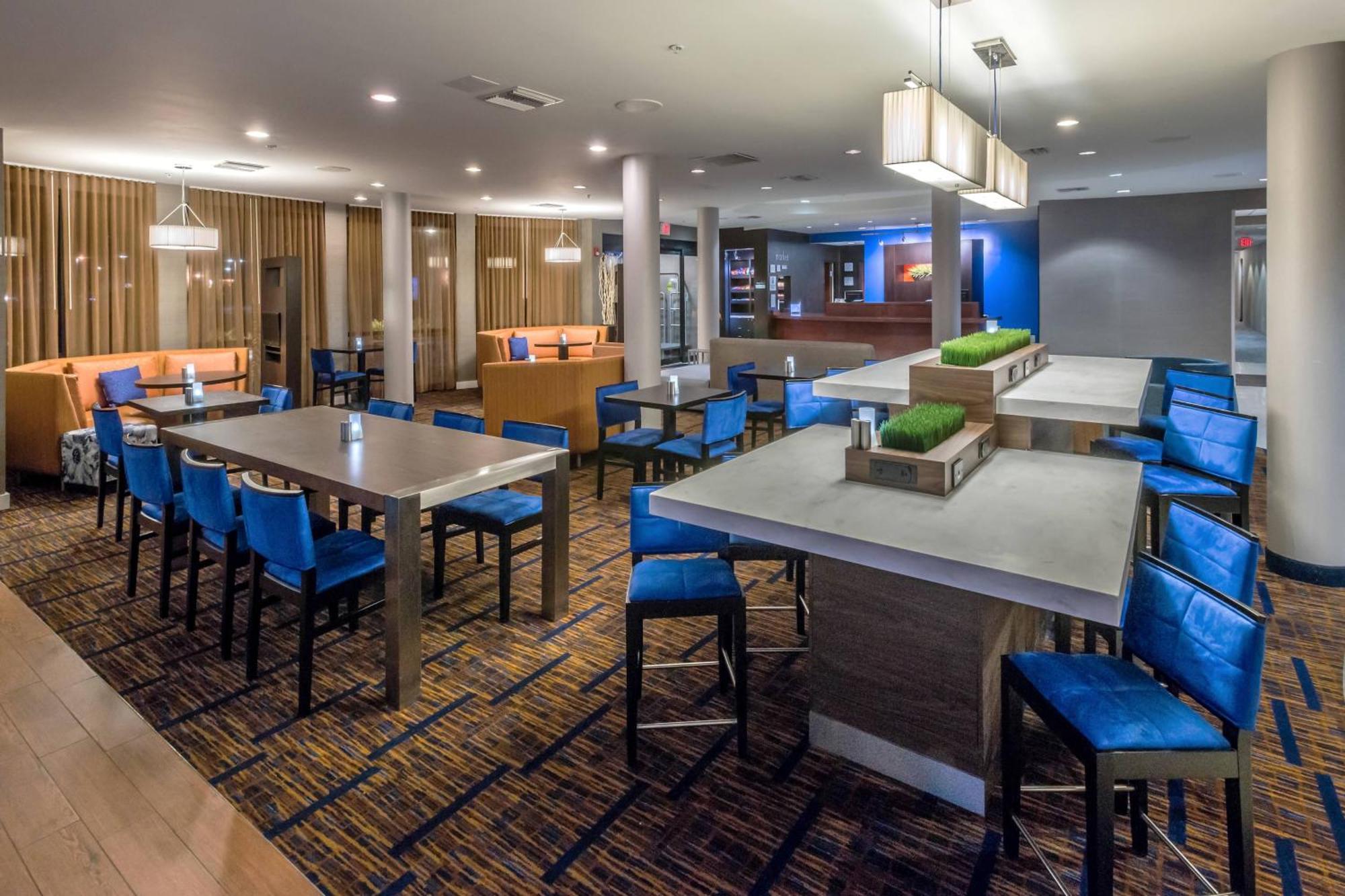 Courtyard By Marriott 3*